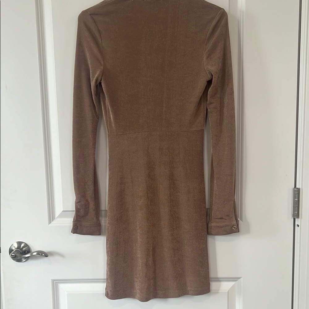 Bardot Brown Ruched Long Sleeve Shirt Dress - Picture 7 of 8